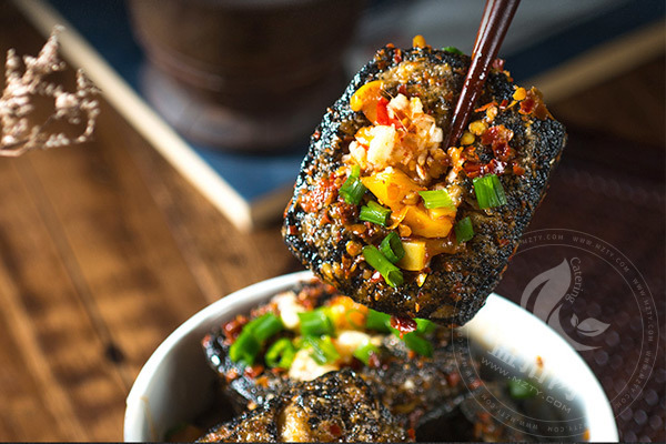 老帅爷王臭豆腐店弄下来得多少钱？