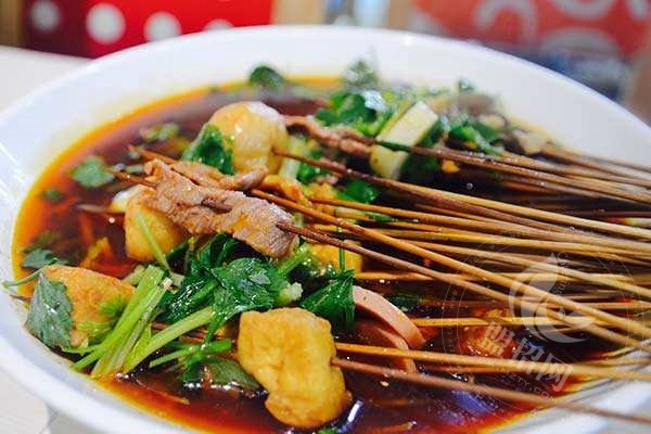 上上谦串串香火锅加盟费多少钱