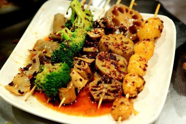 陈钢串串香加盟费多少