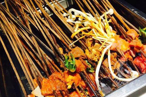 签二爷小鲍鱼火锅串串加盟