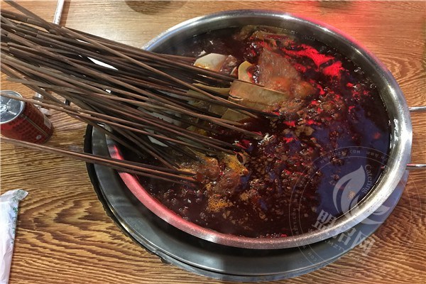 六年一班串串香怎么样