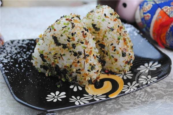 一捧饭团加盟回本多久
