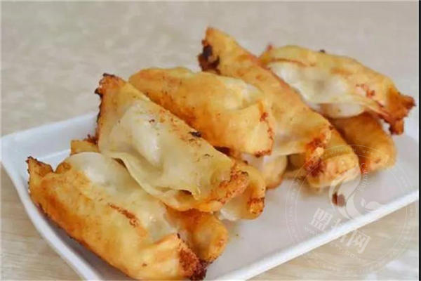 赵奶奶水饺锅贴地址