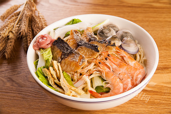 食碗面鲜加盟费高不高