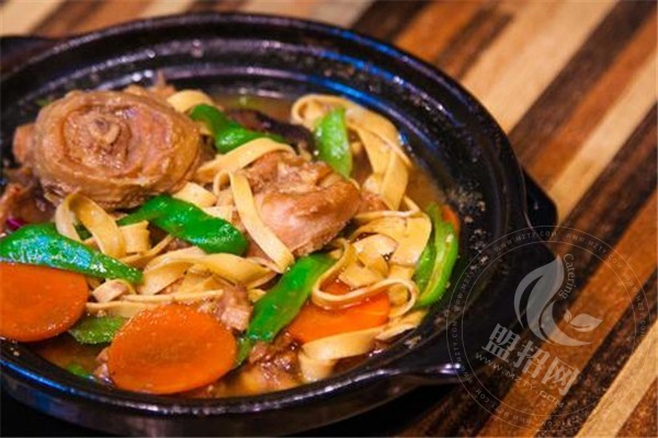 毛记黄焖鸡米饭总部