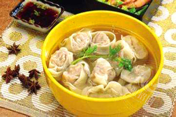 长人馄饨店一年能赚多少