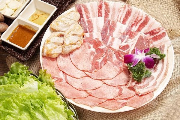 犇犇烤肉是加盟的吗