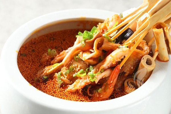 见证80后冷锅串串加盟