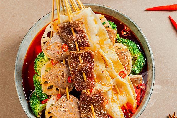 见证80后冷锅串串加盟