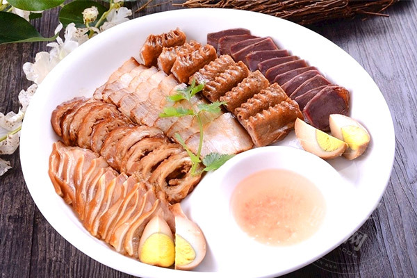 王家铁勺熟食店加盟