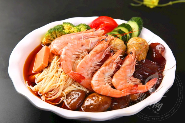 莫阿姨麻辣烫加盟就是骗子