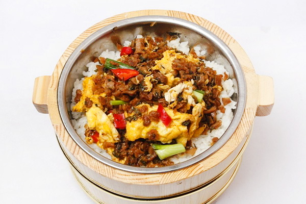 一桶江湖木桶饭