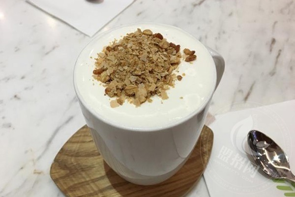 世代皇茶奶茶加盟