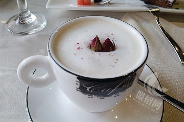 波士利奶茶加盟费多少