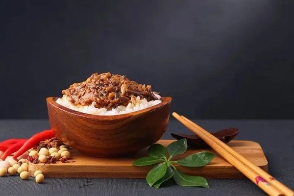 济南良牛鲜定牛肉酱拌饭加盟电话