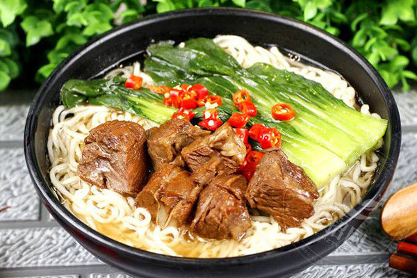 县城陈香贵兰州牛肉面一年可以赚多少