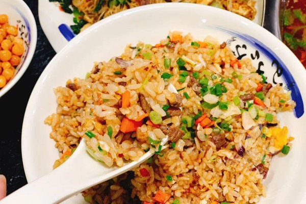巴一碗豆花拌饭多少钱