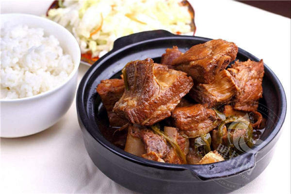 半亩良田排骨米饭如何加盟