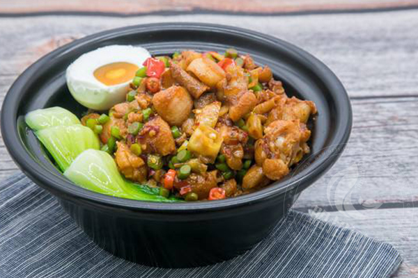 张吉记砂锅饭加盟风险大吗