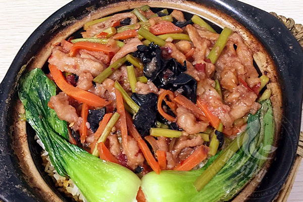 张吉记砂锅饭加盟风险大吗