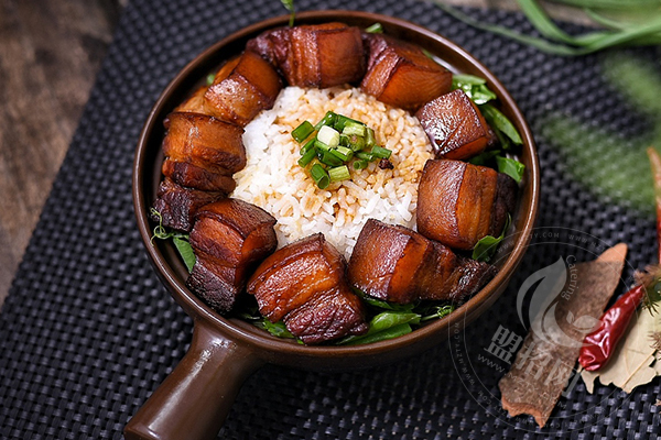 蜀香砂锅王
