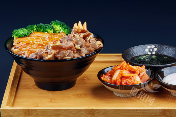 小汁小调浇汁饭加盟电话