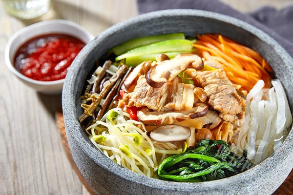 诚吉石韩石锅拌饭加盟