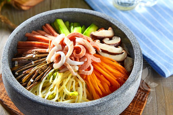 诚吉石韩石锅拌饭加盟