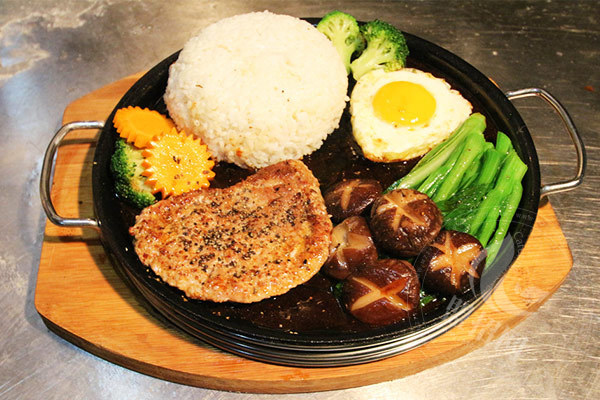 嗨哥铁板烧汁饭加盟