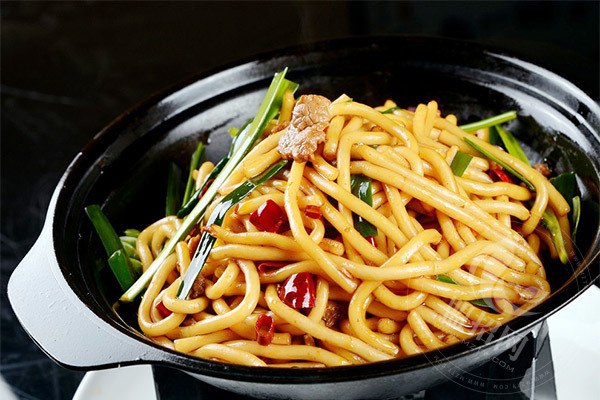 加盟潮阿婆土豆粉店要多少钱