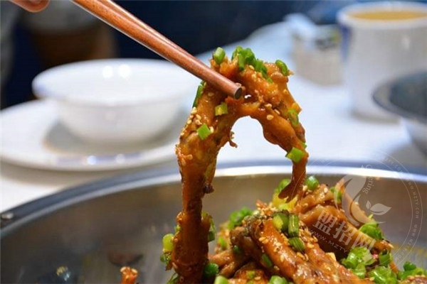 张大师鸭爪爪总部