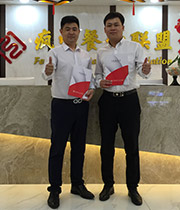 老街坊捞汁瀑布火锅加盟