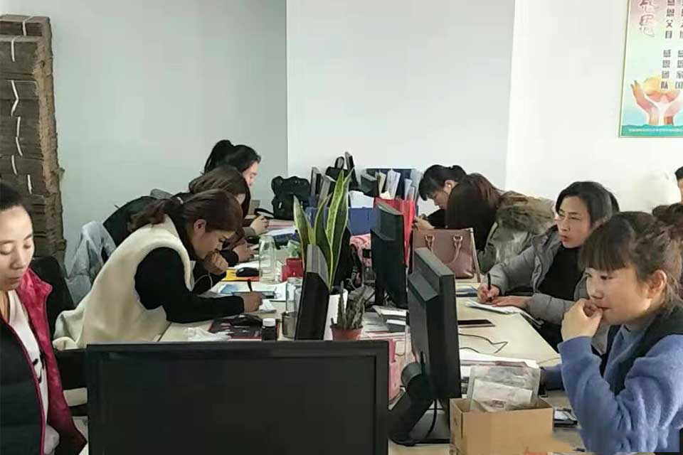 小红泥陶炉鸡加盟