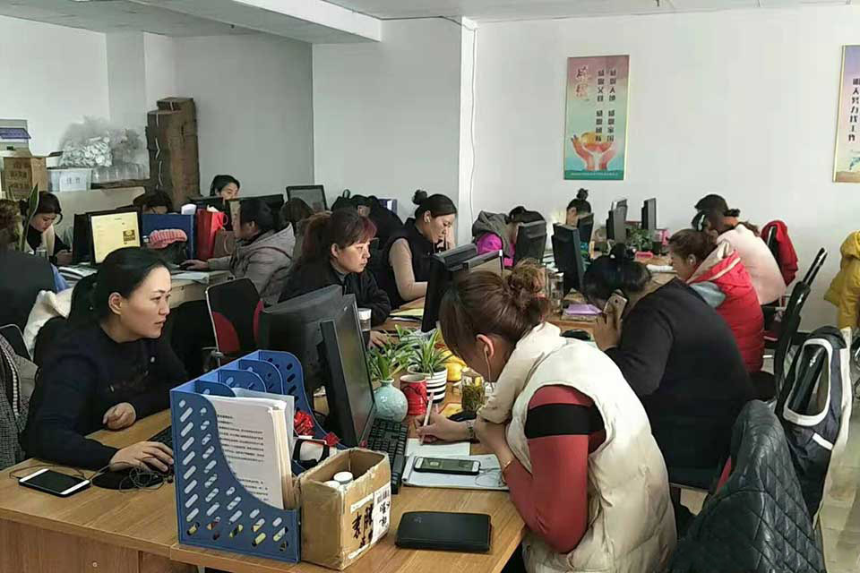 小红泥陶炉鸡加盟