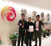 溢家鲜麻辣小海鲜加盟