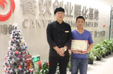 鱼你相伴木桶鱼火锅加盟